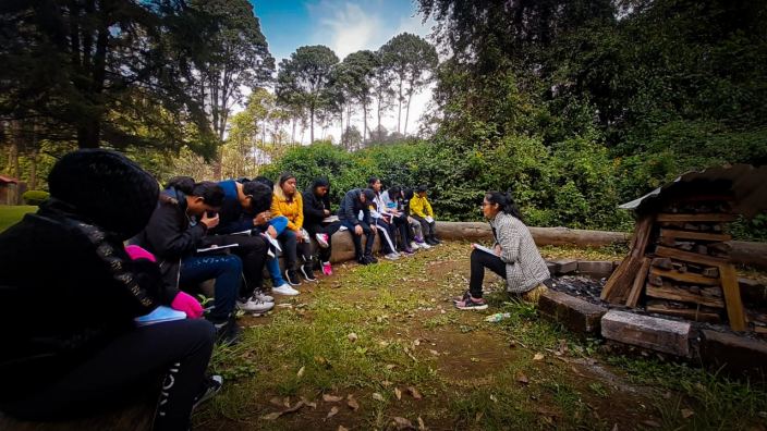 Templos, Sinagogas y Episynagogas: Nuestra Misión No es Reunirnos, es Crecer en Jesús