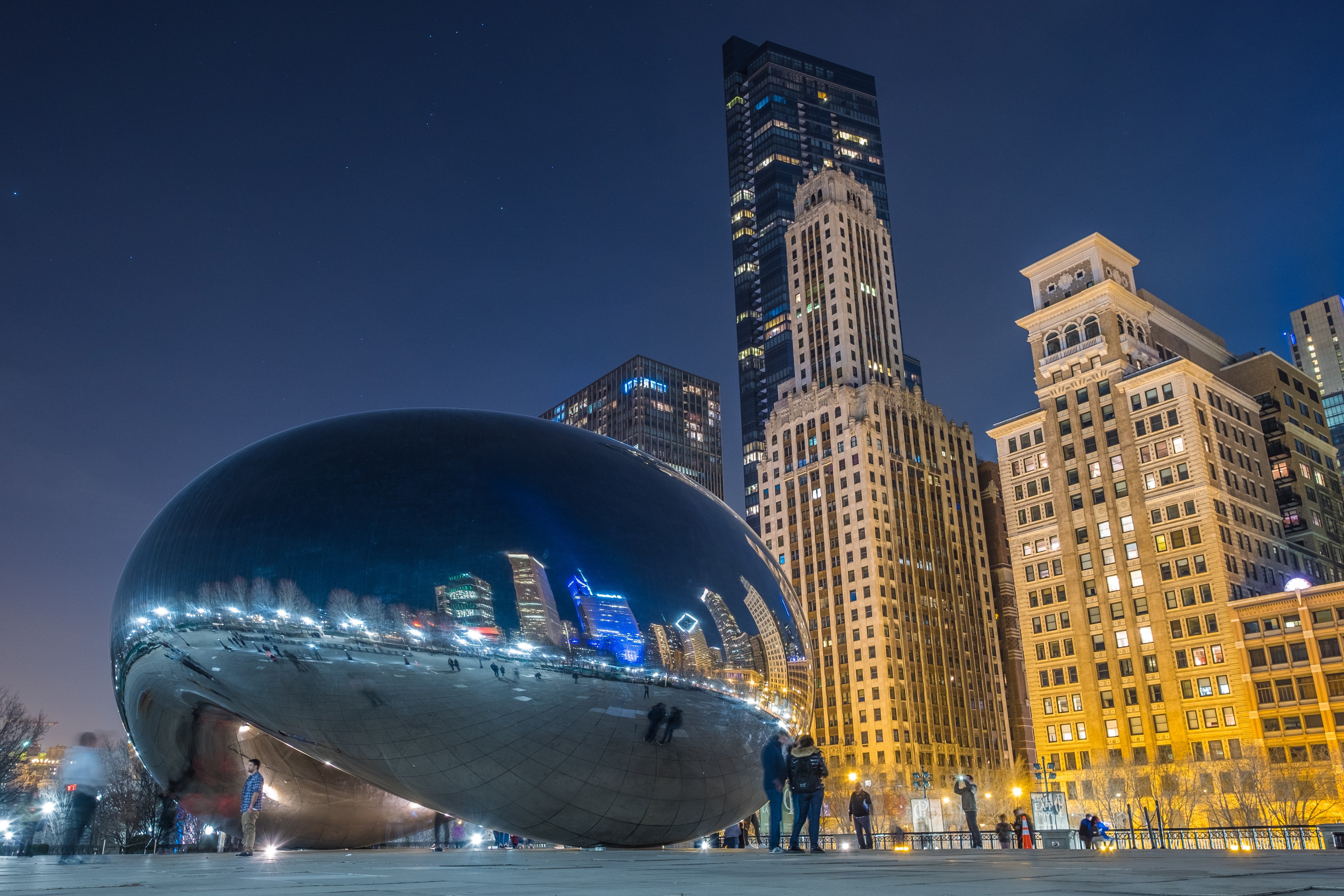 Illinois governor issues “stay at home” order