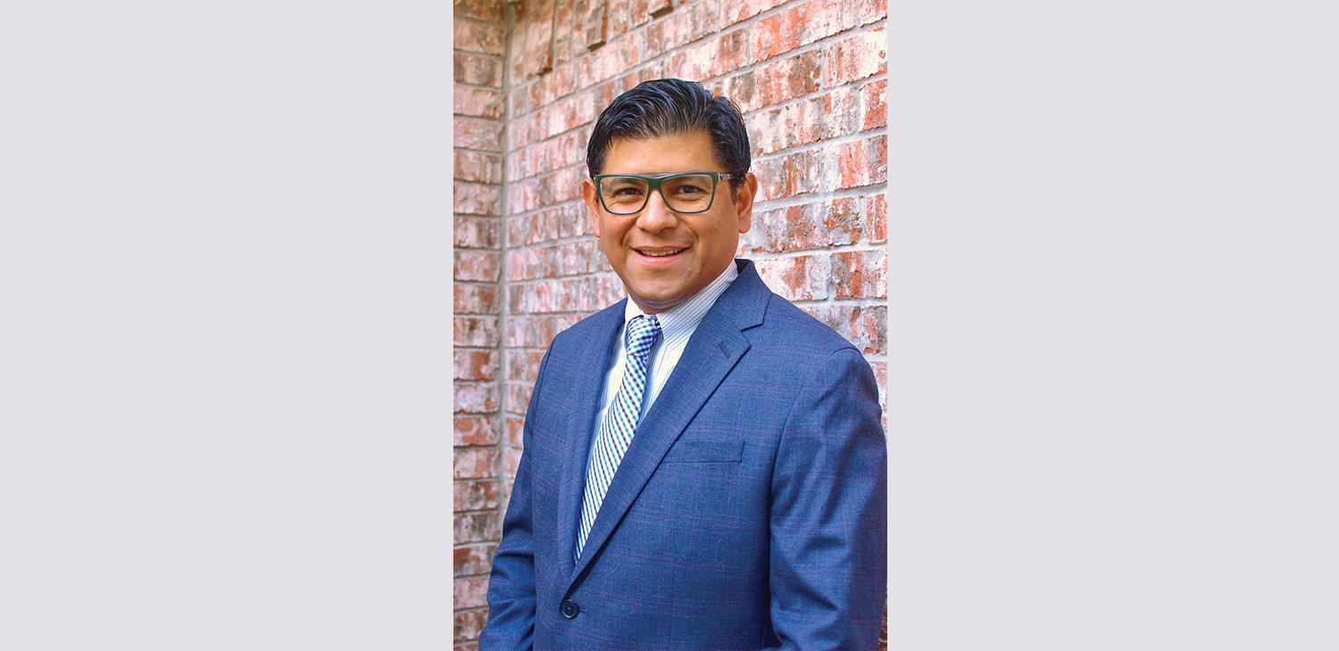 Gerson De Leon joins faculty of Andrews University