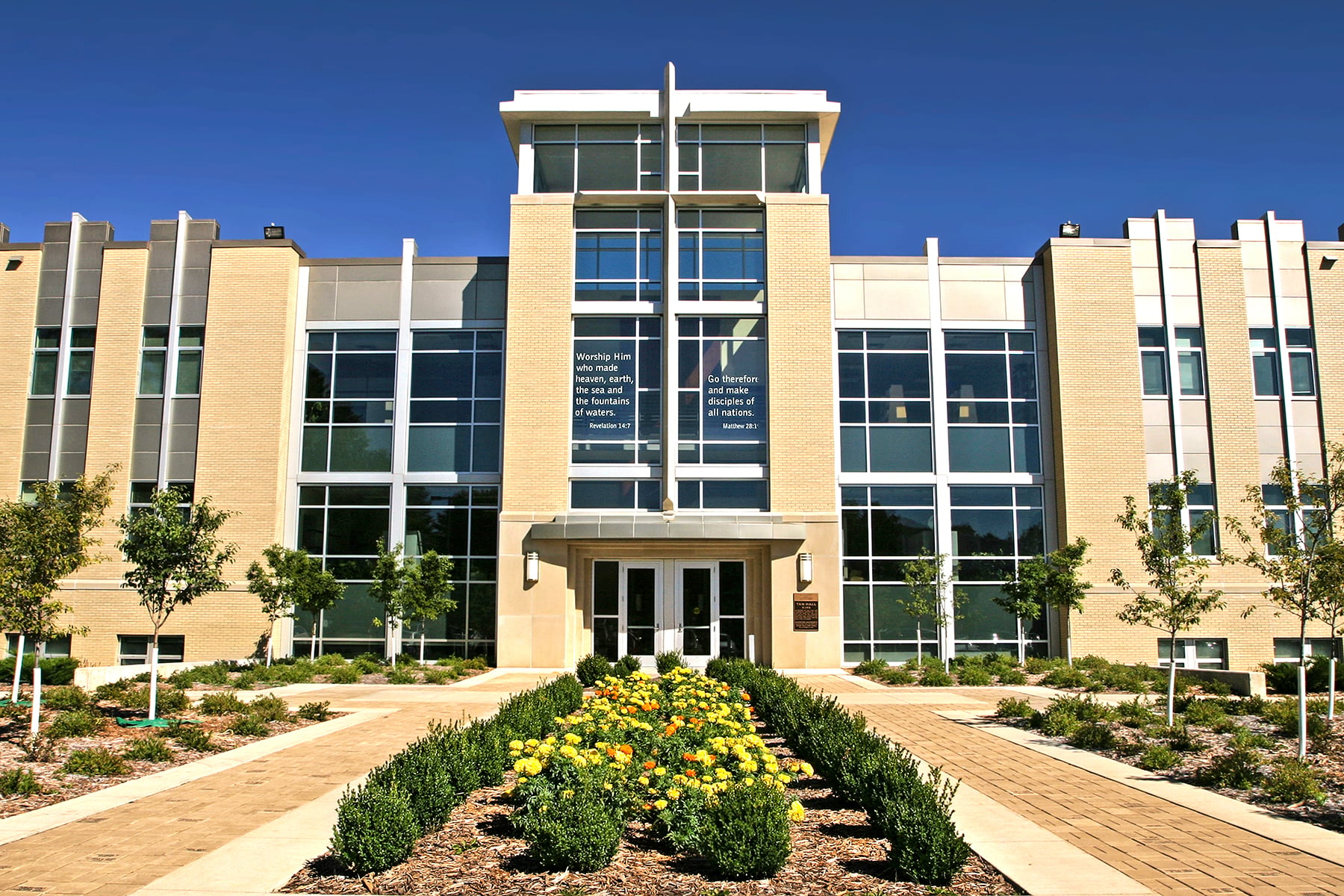 Andrews University Receives Major Grant from Lilly Endowment Inc.