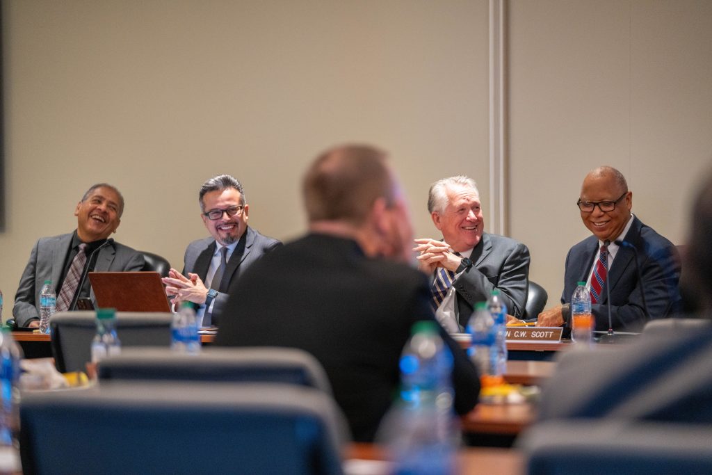Lake Union Governance Meeting Highlights Evangelism and Financial Outlook