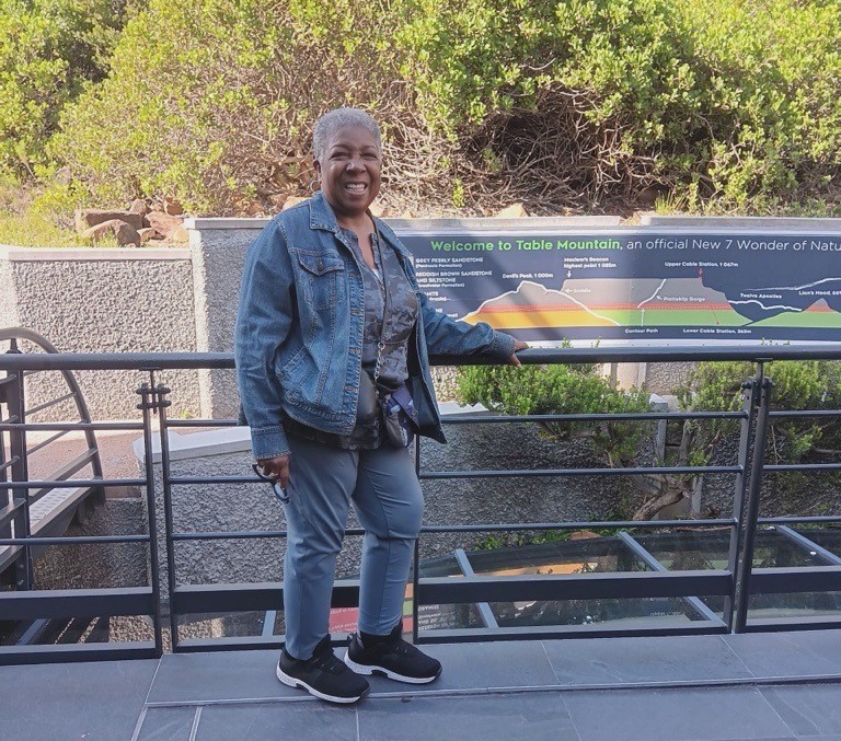 Knee Replacement Journey Leads to the Mountain Top