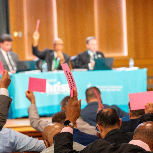 Lake Union Delegates Re-Elect Leadership at Constituency Session