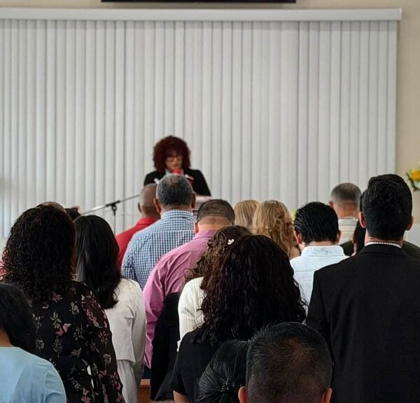 Detroit Hispanic Church Marks New Chapter