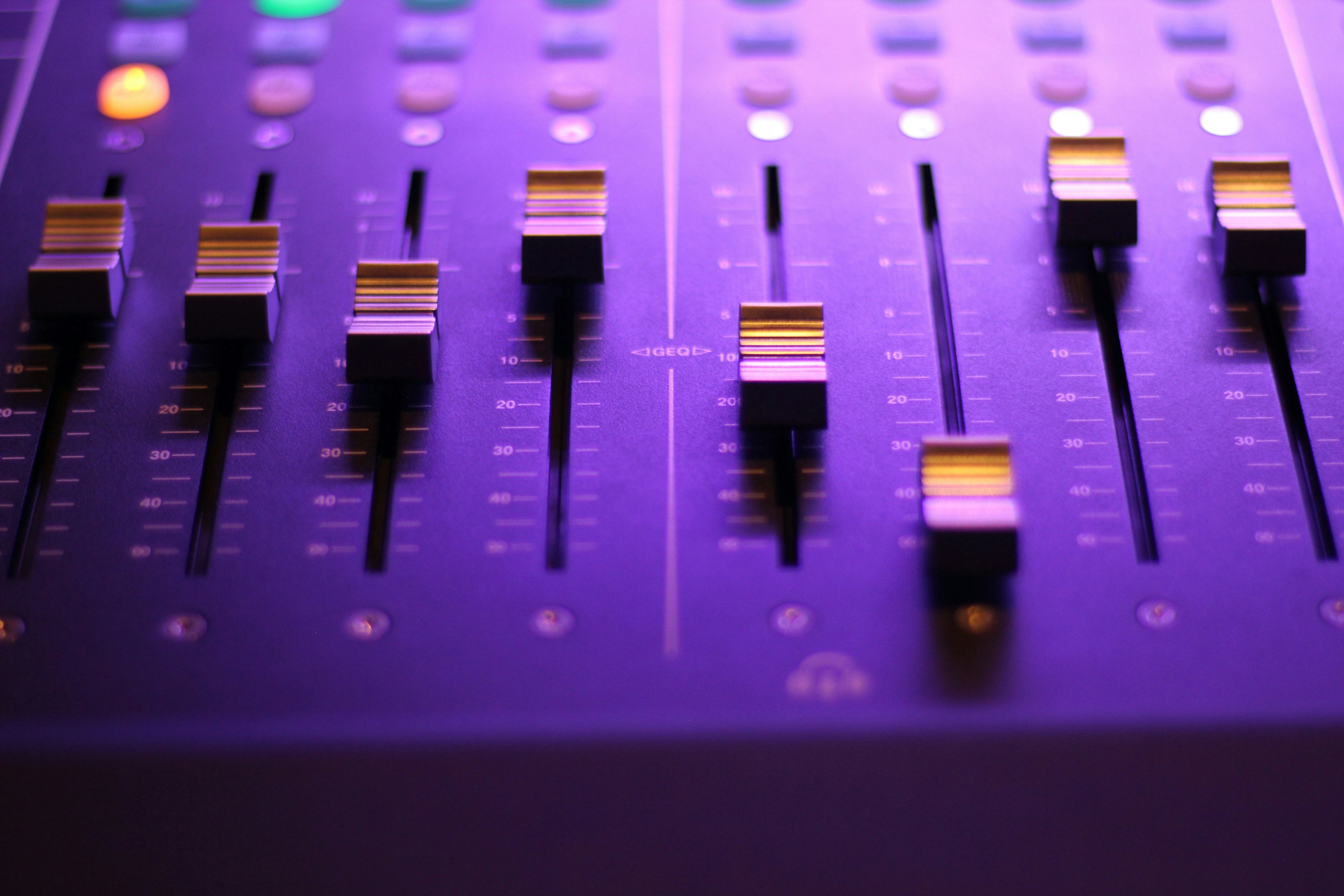 closeup photo of audio mixer