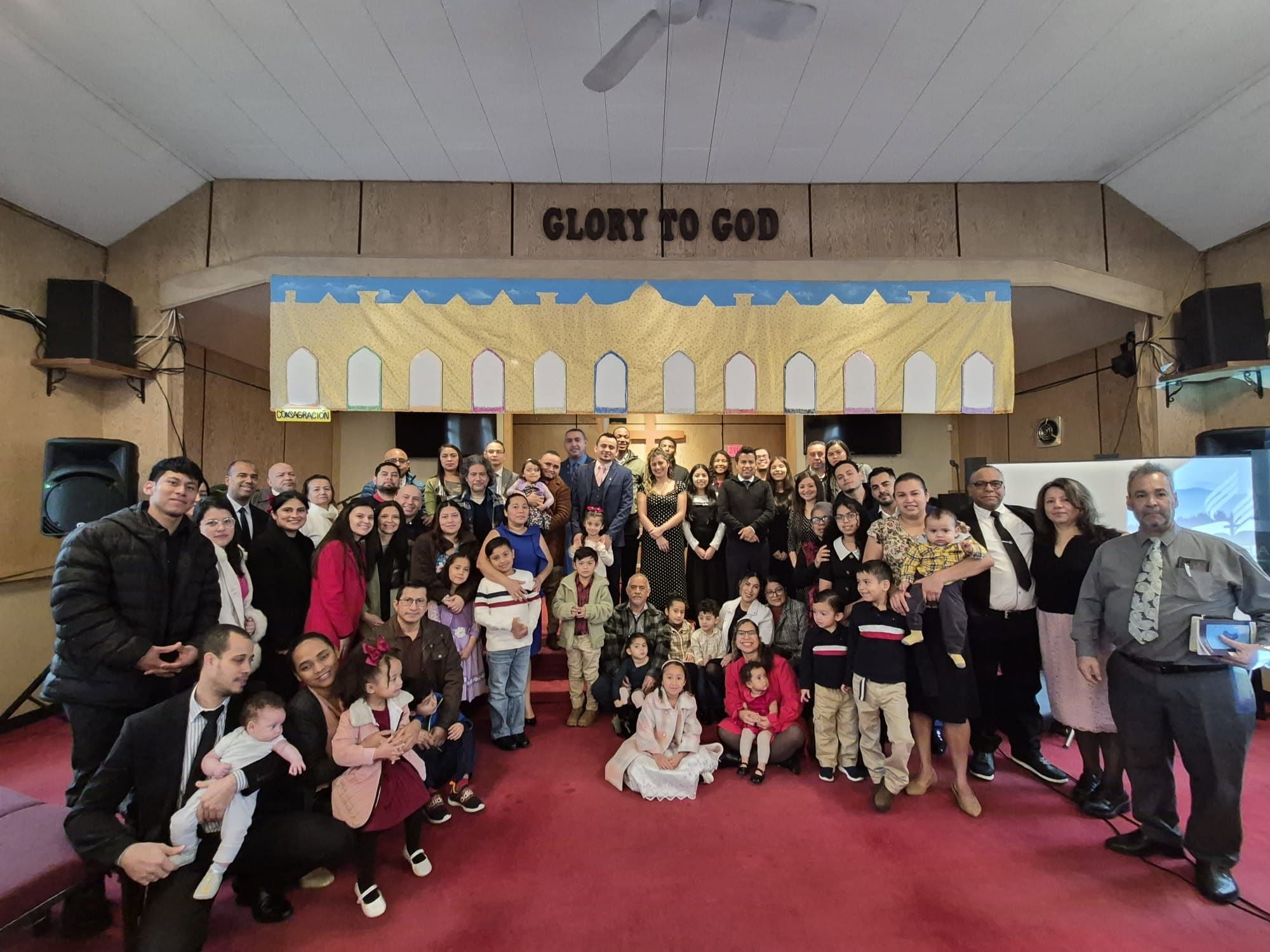 miembros iglesia adventista hispana de surrey, british columbia, canada
