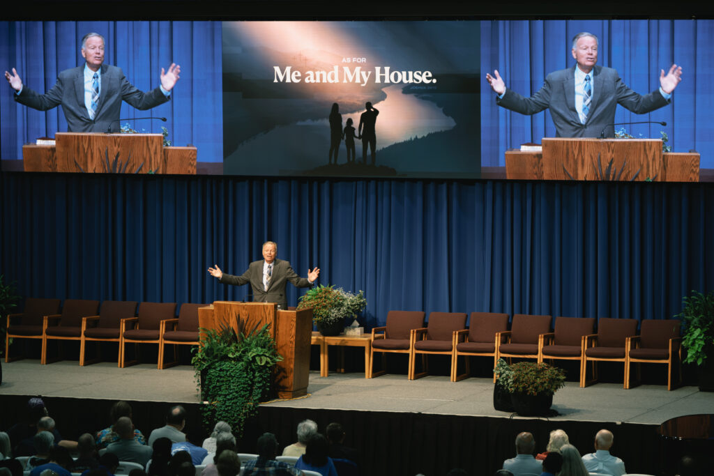 Pastor Mark Finley Inspires Faith and Commitment