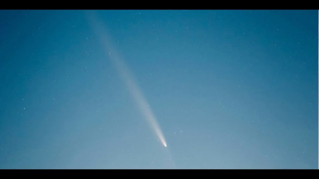 Nature Nugget: Look a Comet!