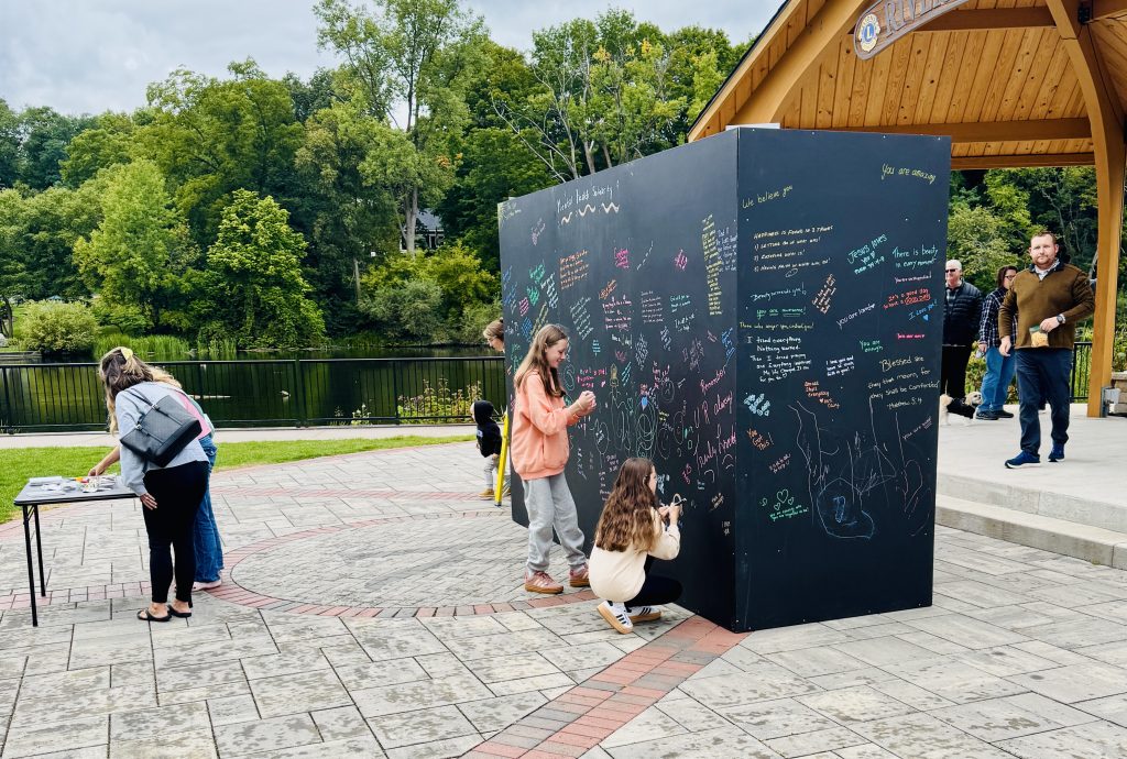 Messages of Hope Touch Lives in Rockford