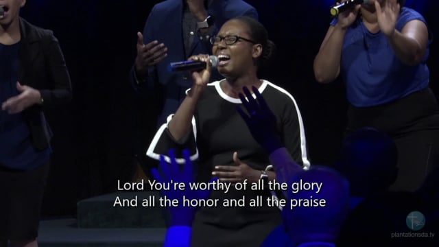 When I Think About The Lord (Live Performance)
