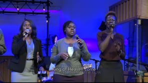 Hark The Herald Angels Sing / King Of Heaven Medley (LIVE)