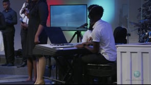 Leaning on the Everlasting Arms (LIVE)