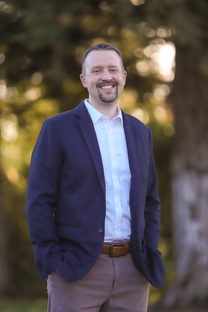 Pastor Benjie Maxson
