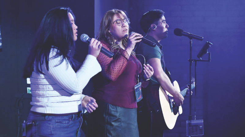 Young Adult Retreat Brings Worship, Community, and Creativity