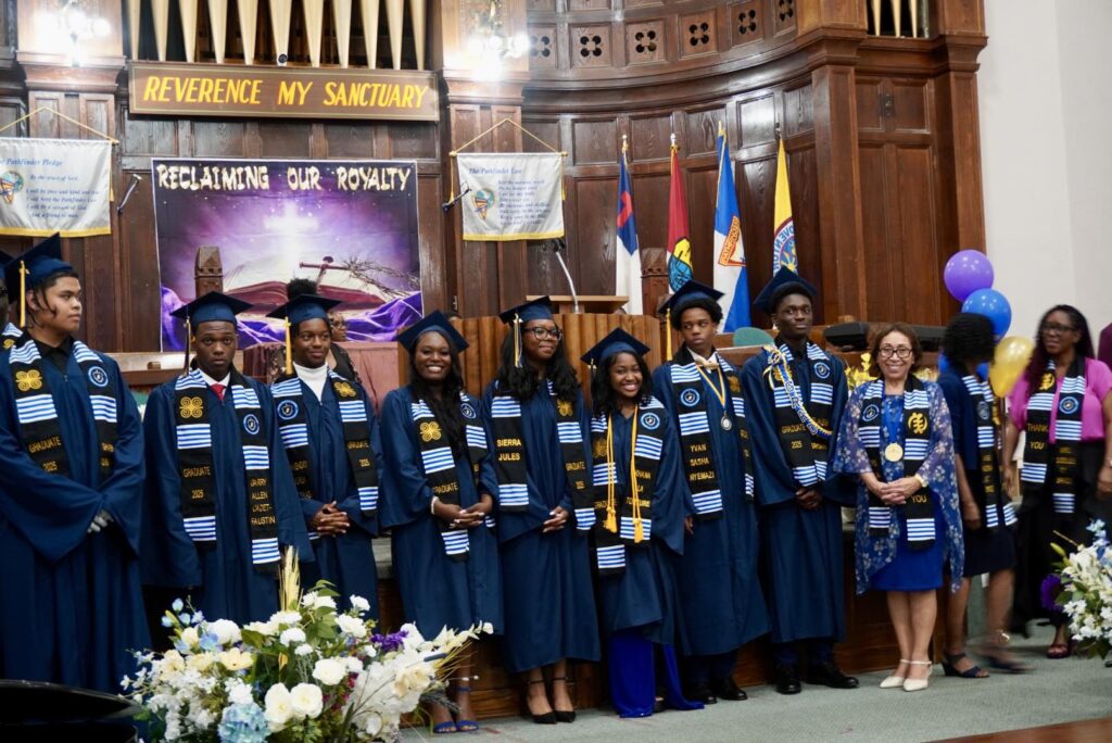 Célébration de fin d’année à l’Académie Adventiste Greaves – Campus de Montréal et de Sartigan