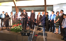 “Light Above” Shines the Light of God’s Love in Pasadena