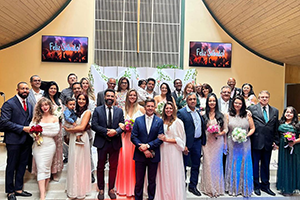 Los Angeles Portuguese Church Hosts Wedding Vow Renewal Ceremony