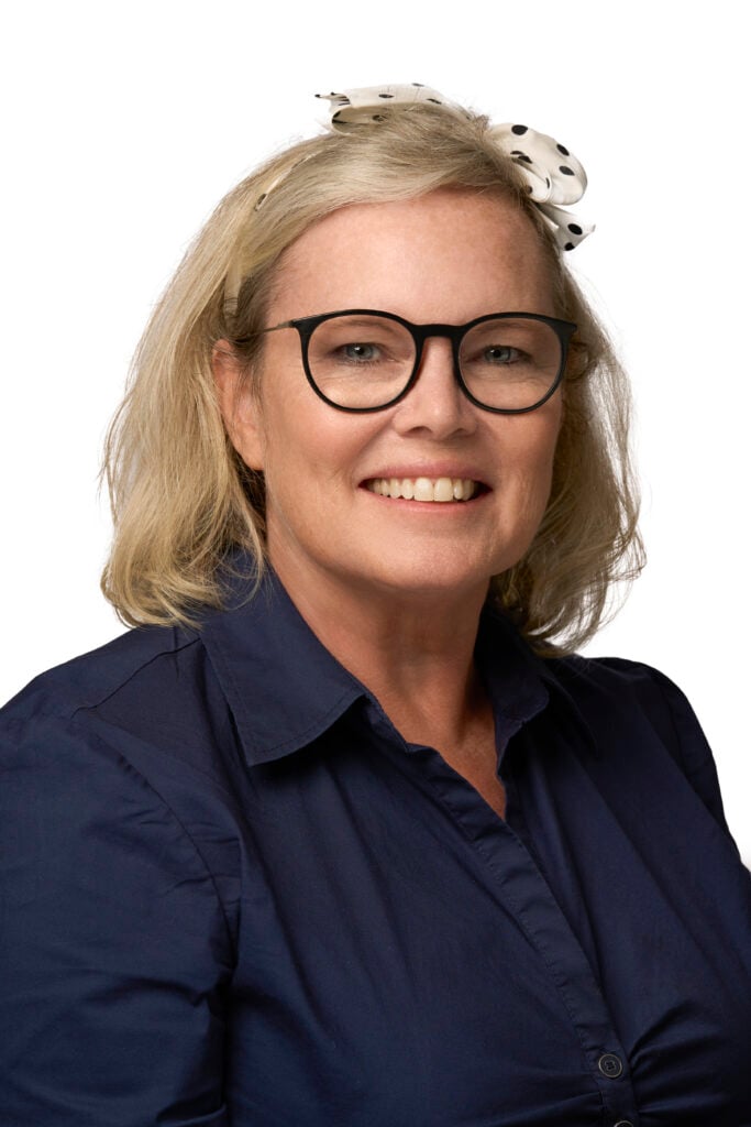 Trish  Thompson